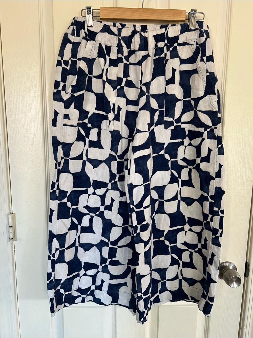 Linen Blend Abstract Print Wide Leg Crop Pants Navy Ivory M